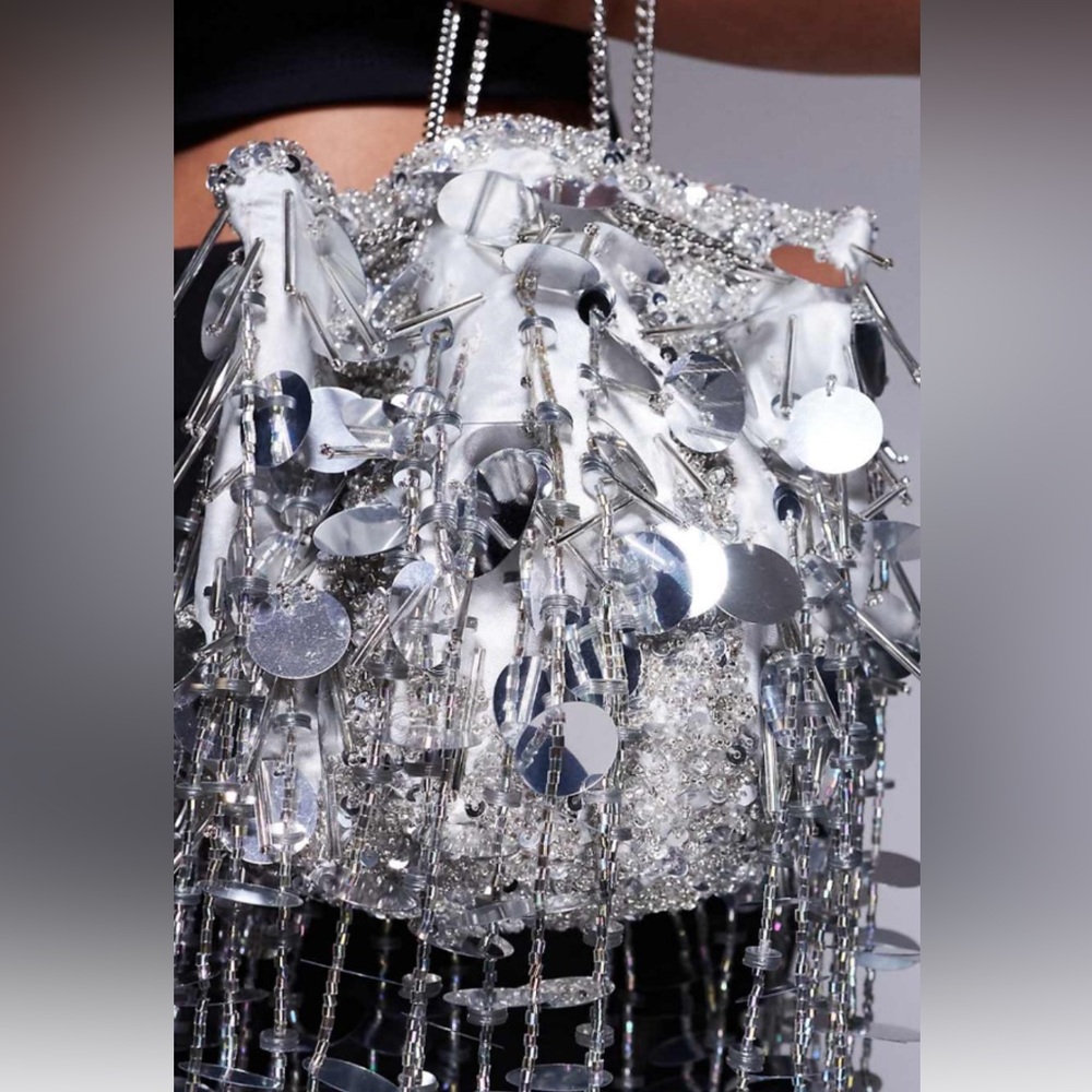 ASOS Tassel Sequin Bucket Grab Bag - Silver - Picture 3 of 6
